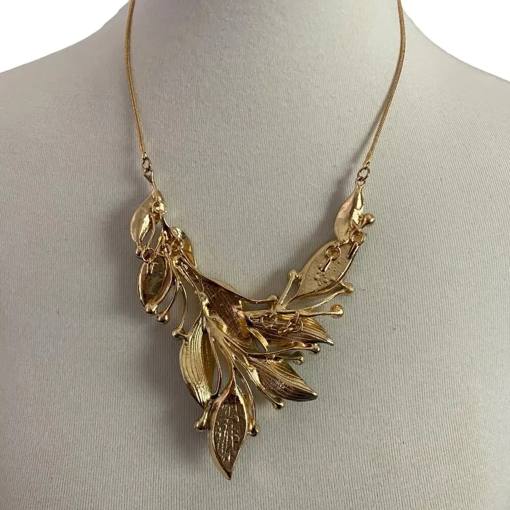 Enamel Leaf Bib Necklace & Earrings Set Green Rhinestone Gold Tone Cottagecore